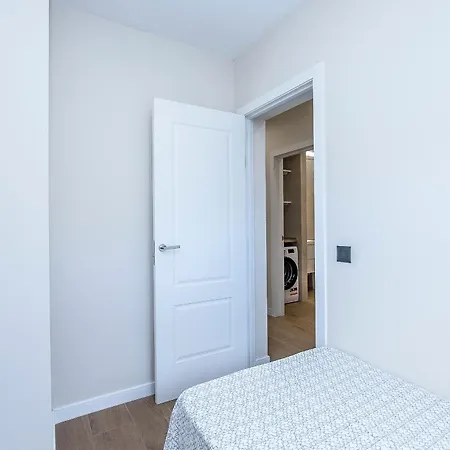 Apartment Charming & Modern Adriana